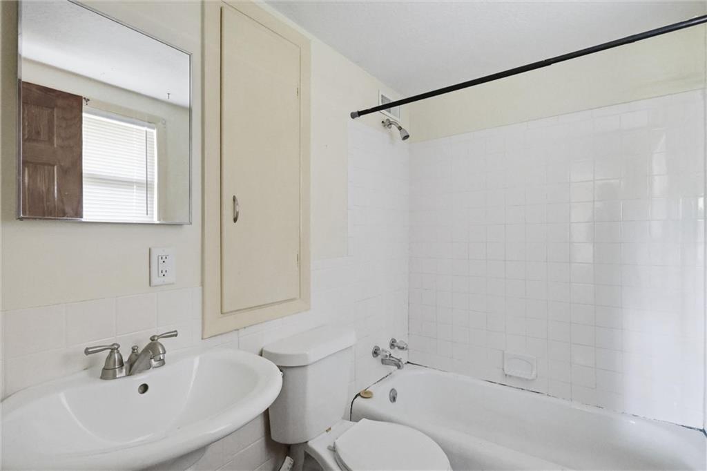 10819 E Westport Road Property Photo 18