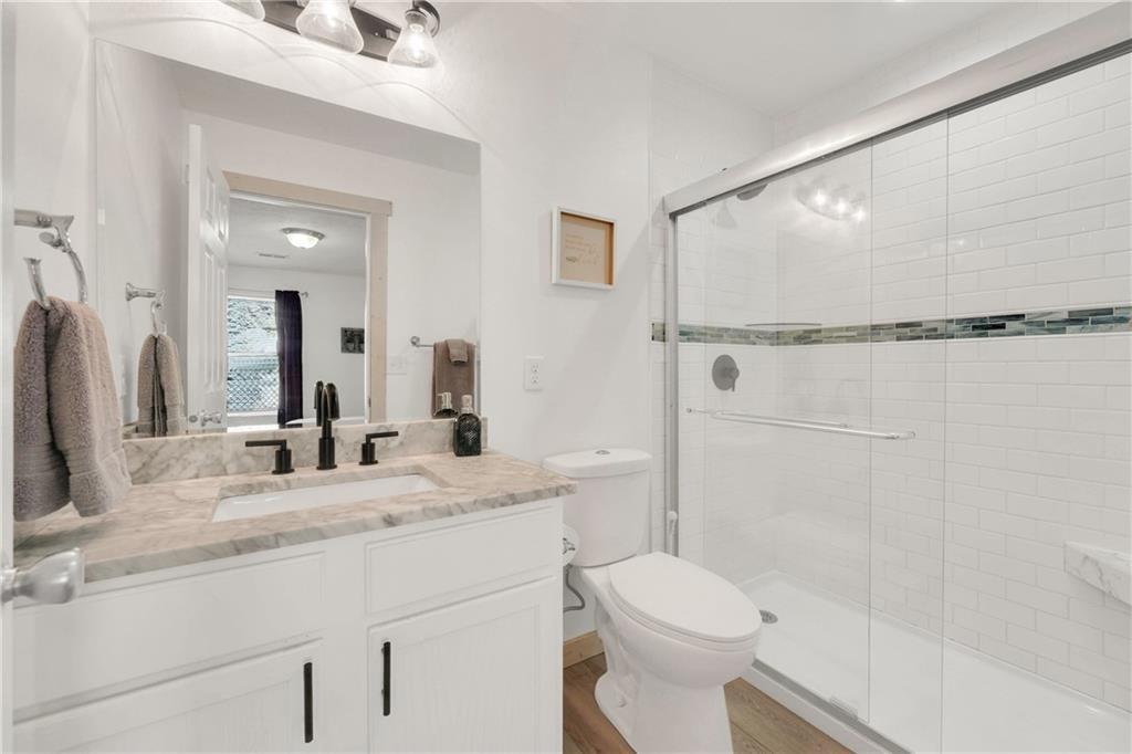 2916 Vinyards Parkway Property Photo 13