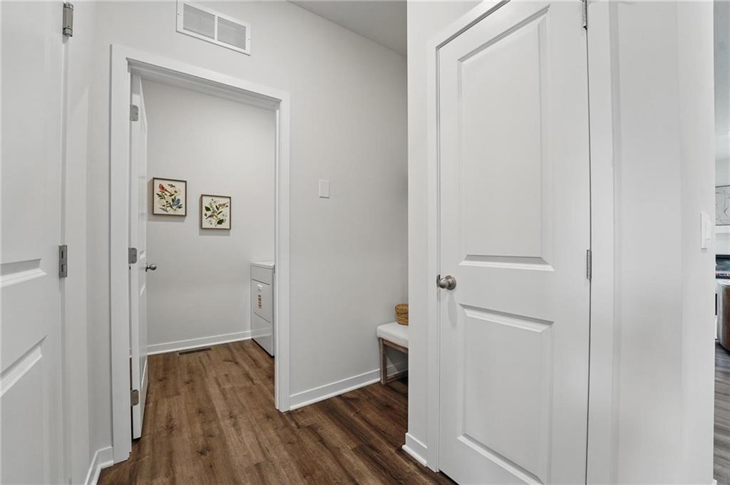 2110 Creek View Lane Property Photo 6