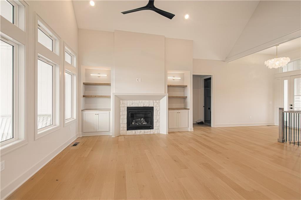 2335 Foxtail Drive Property Photo 5