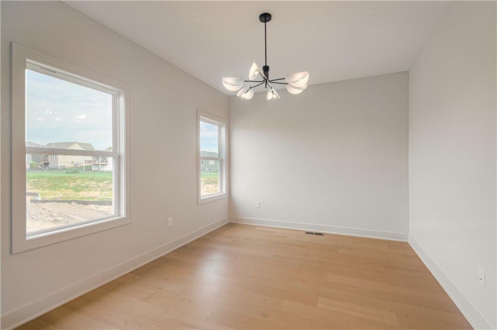 2335 Foxtail Drive Property Photo 24