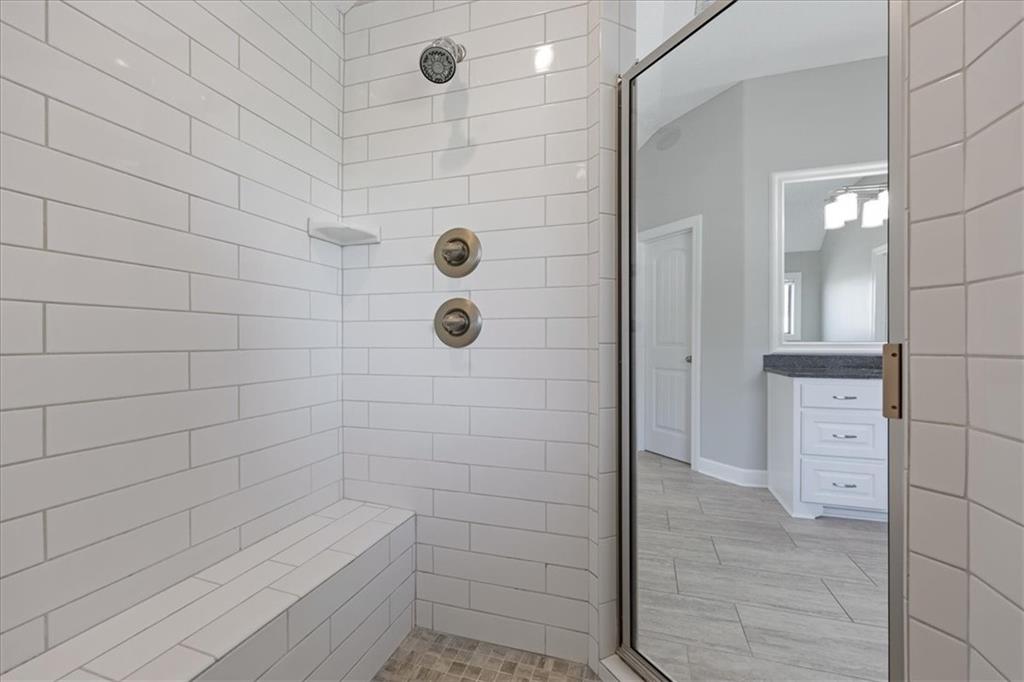9106 W 165th Terrace Property Photo 21