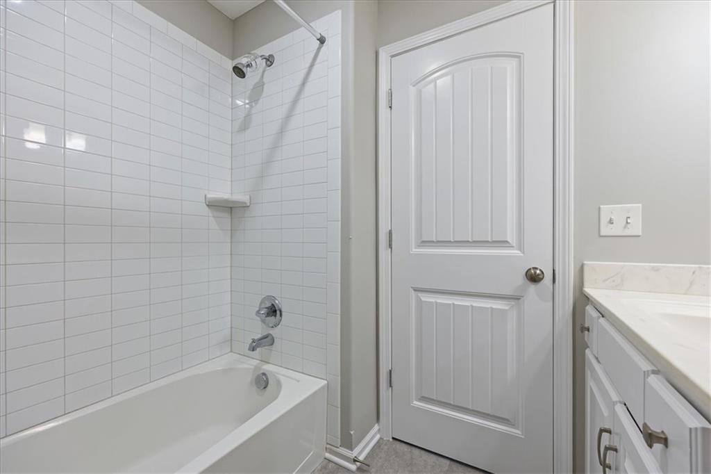 9106 W 165th Terrace Property Photo 26
