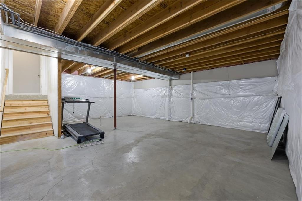 9106 W 165th Terrace Property Photo 33