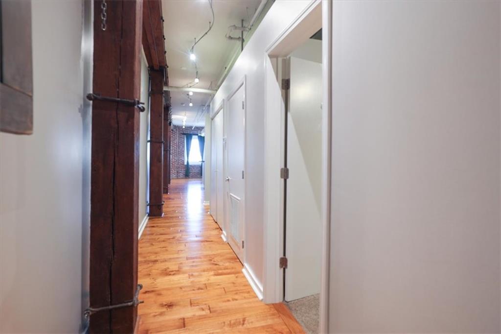 200 Main Street Property Photo 10