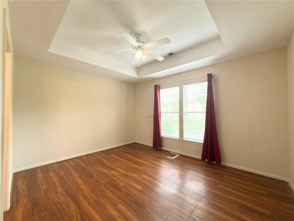 18437 W 156th Terrace Property Photo 6