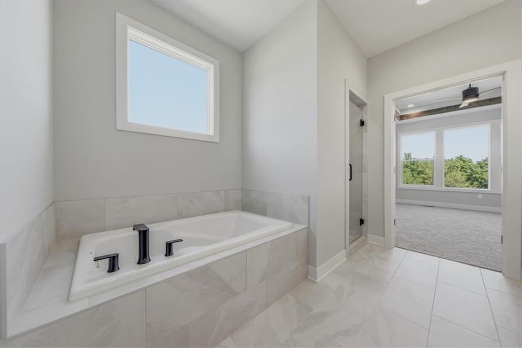 22194 W 116th Terrace Property Photo 13