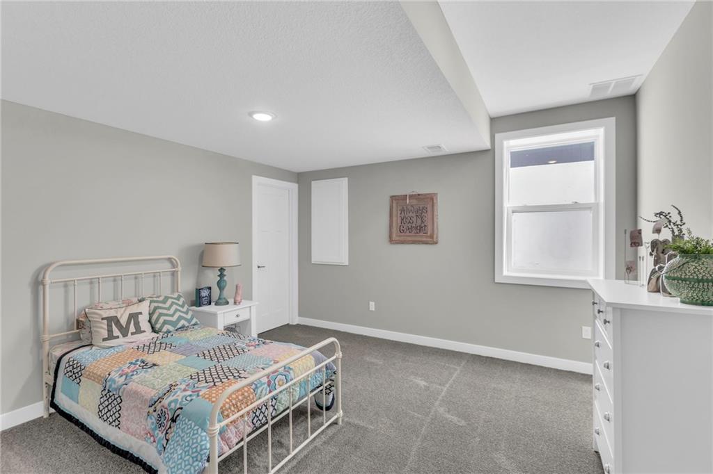 17476 W 163rd Place Property Photo 45