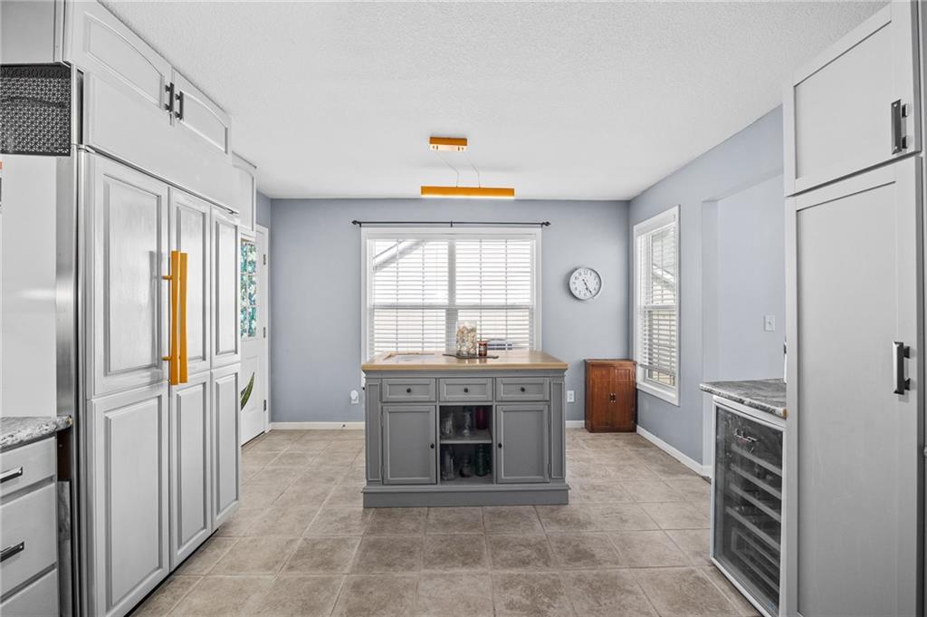 3503 Easy Street Property Photo 6
