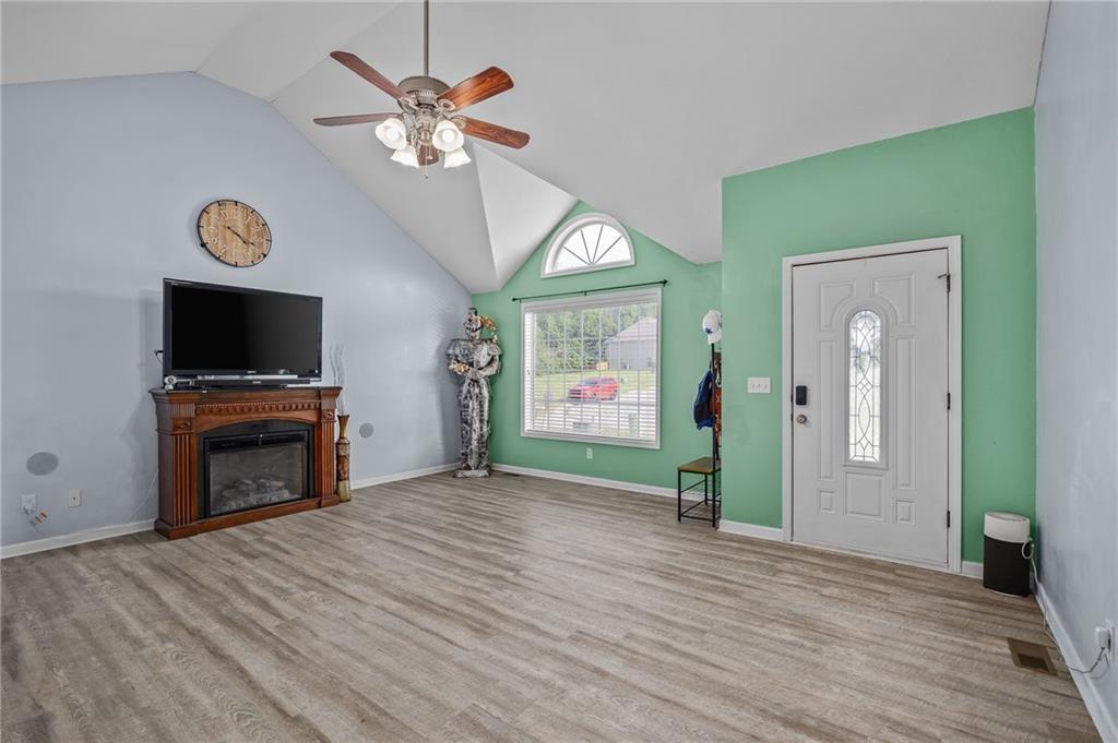 3503 Easy Street Property Photo 8