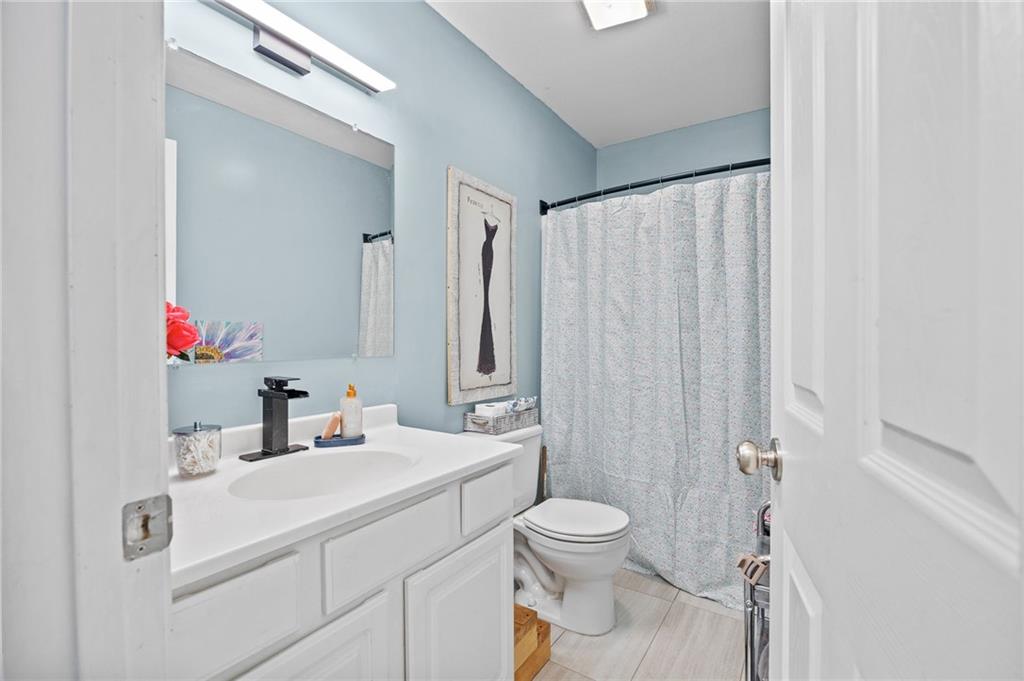 3503 Easy Street Property Photo 12