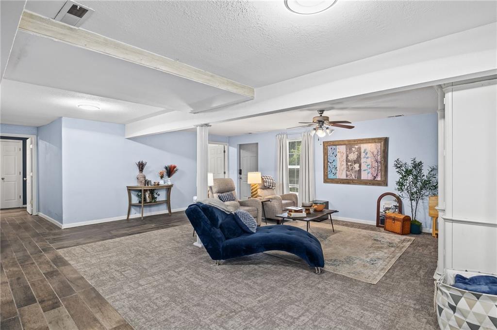 3503 Easy Street Property Photo 20