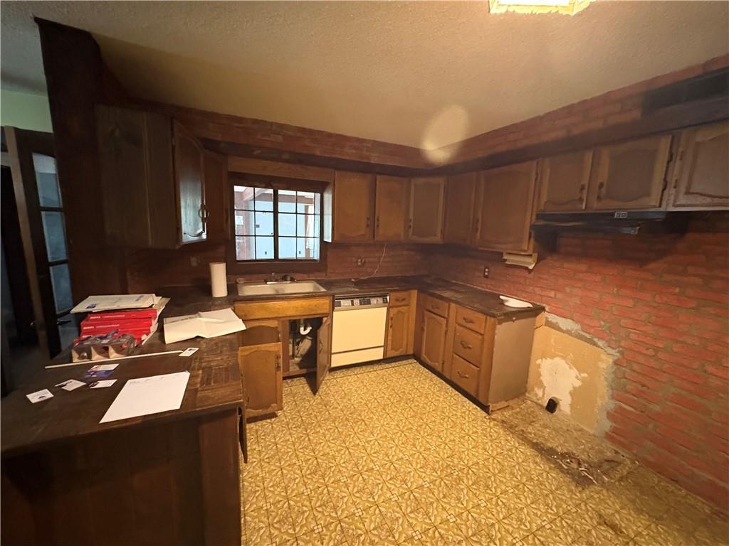 6940 Renner Road Property Photo 11