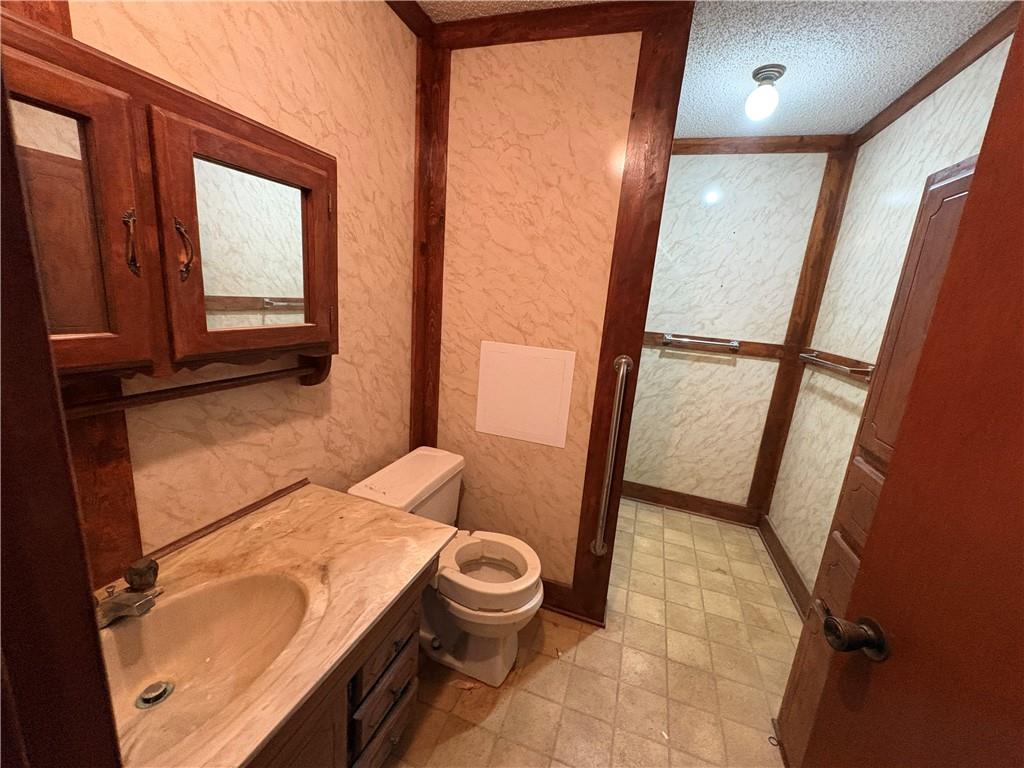 6940 Renner Road Property Photo 15