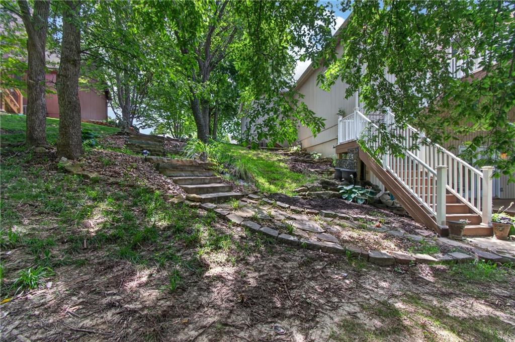 10402 Nw River Hills Drive Property Photo 5