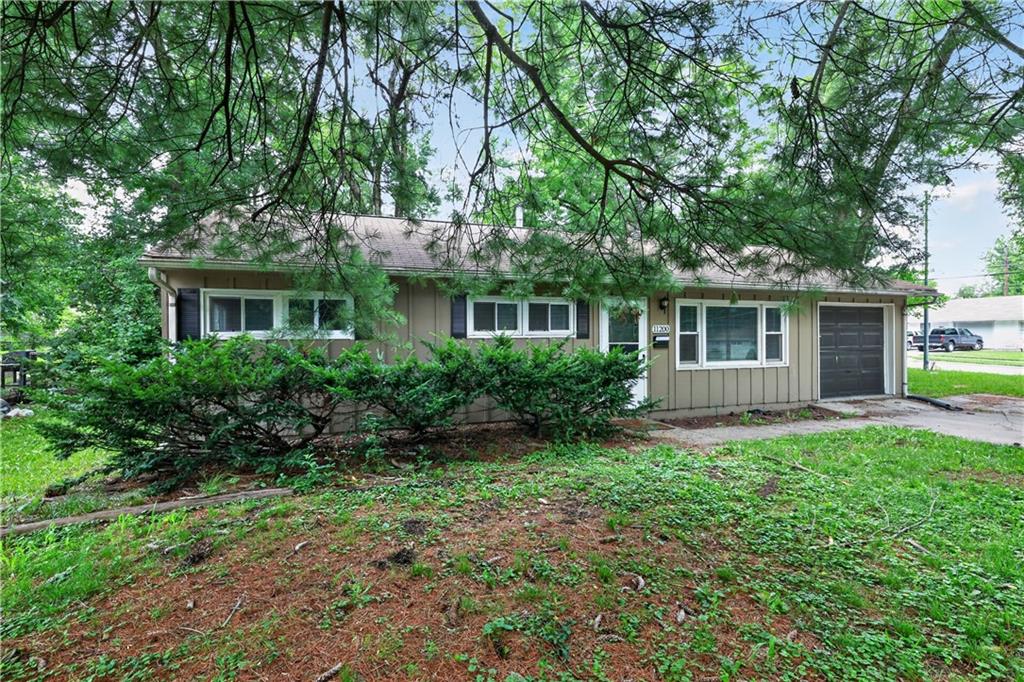 11200 Bristol Terrace Property Photo 5