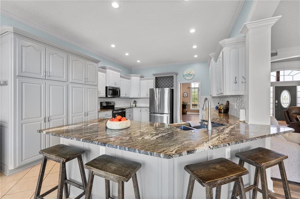 28265 Overbrook Road Property Photo 19