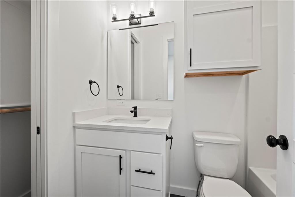 459 Sw Longview Boulevard Property Photo 21
