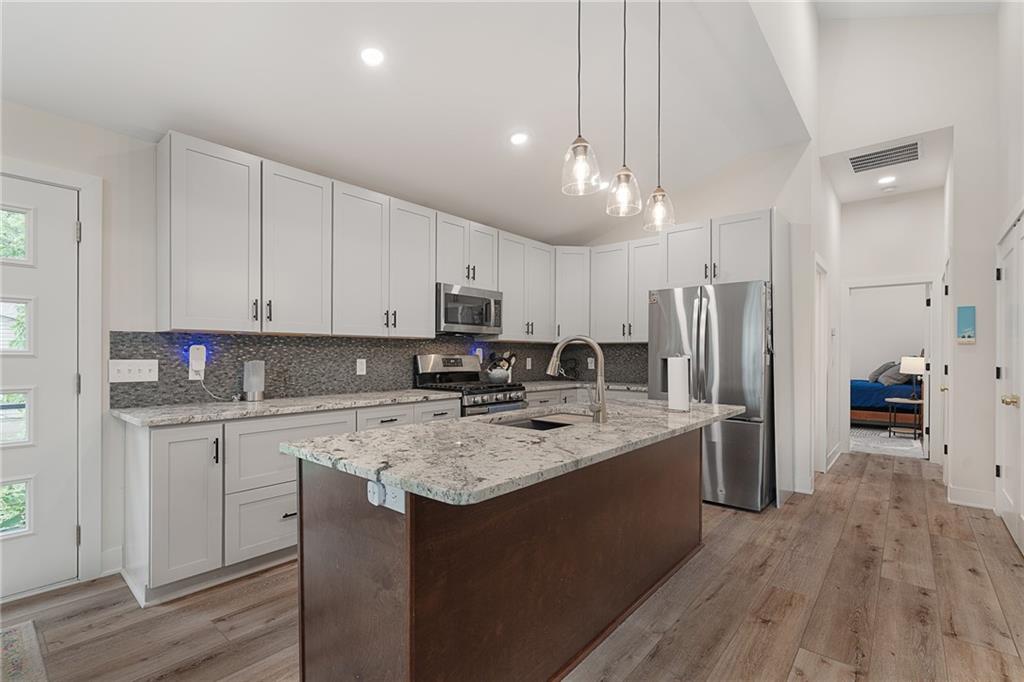 9325 Walnut Street Property Photo 8