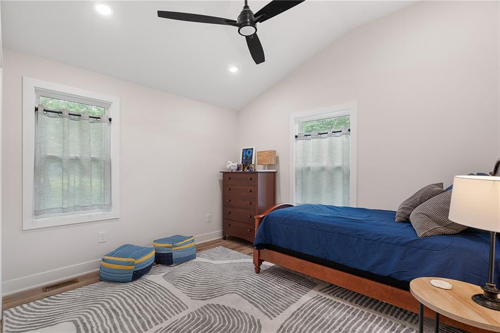 9325 Walnut Street Property Photo 16