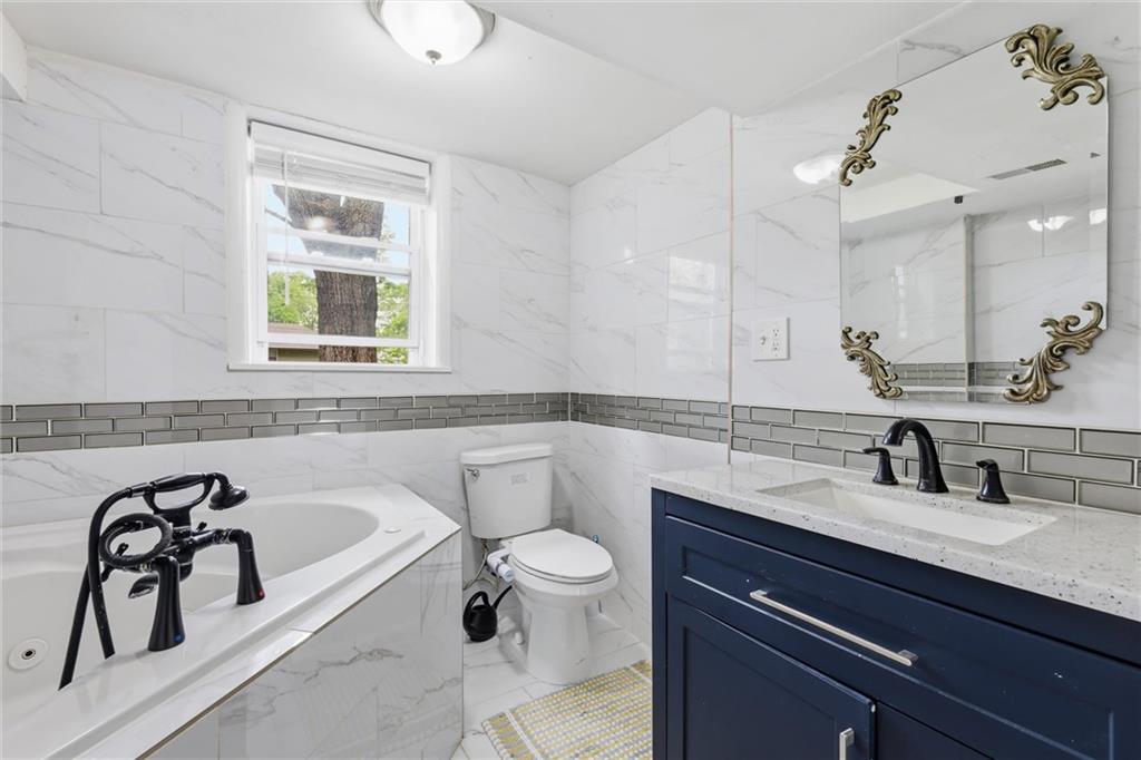 6316 Hedges Avenue Property Photo 19