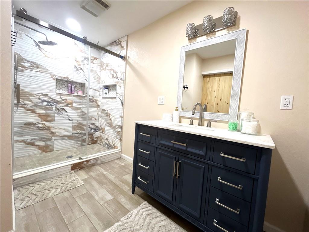 5114 Mockingbird Lane Property Photo 13