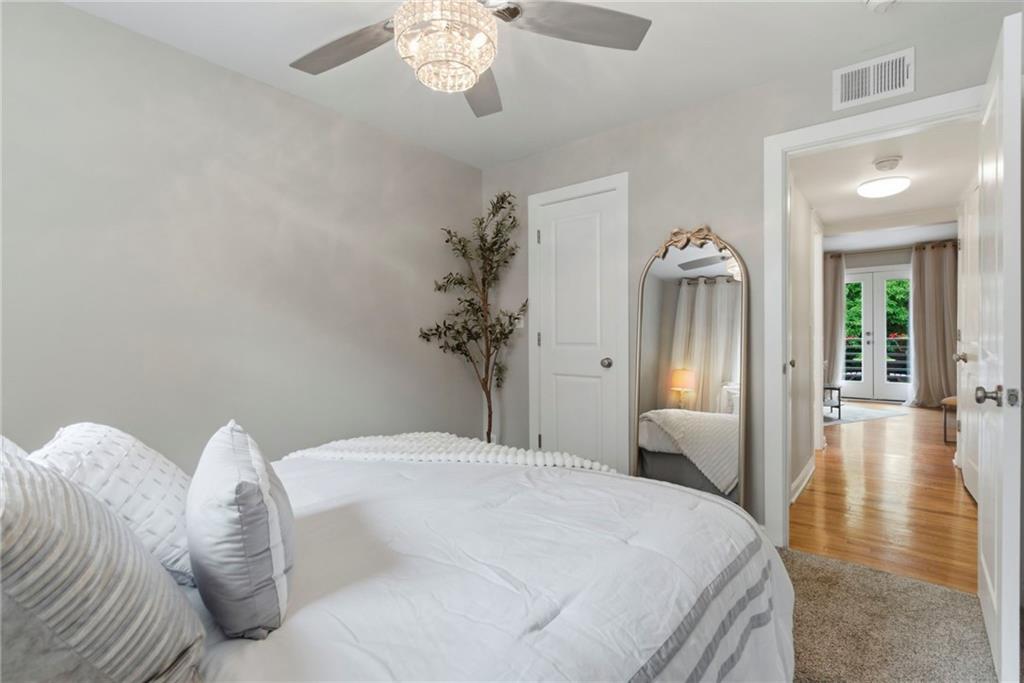 4540 Broadway Avenue Property Photo 25