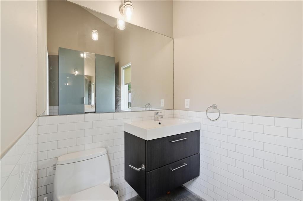 10308 Wenonga Lane Property Photo 19