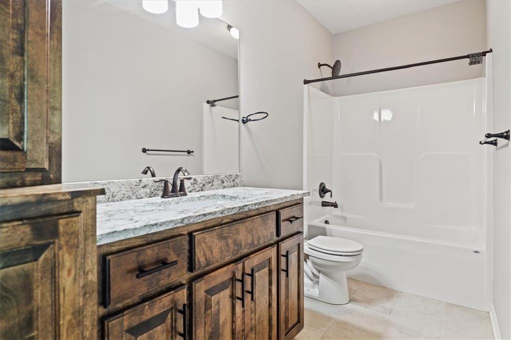 10308 N Corrington Avenue Property Photo 33