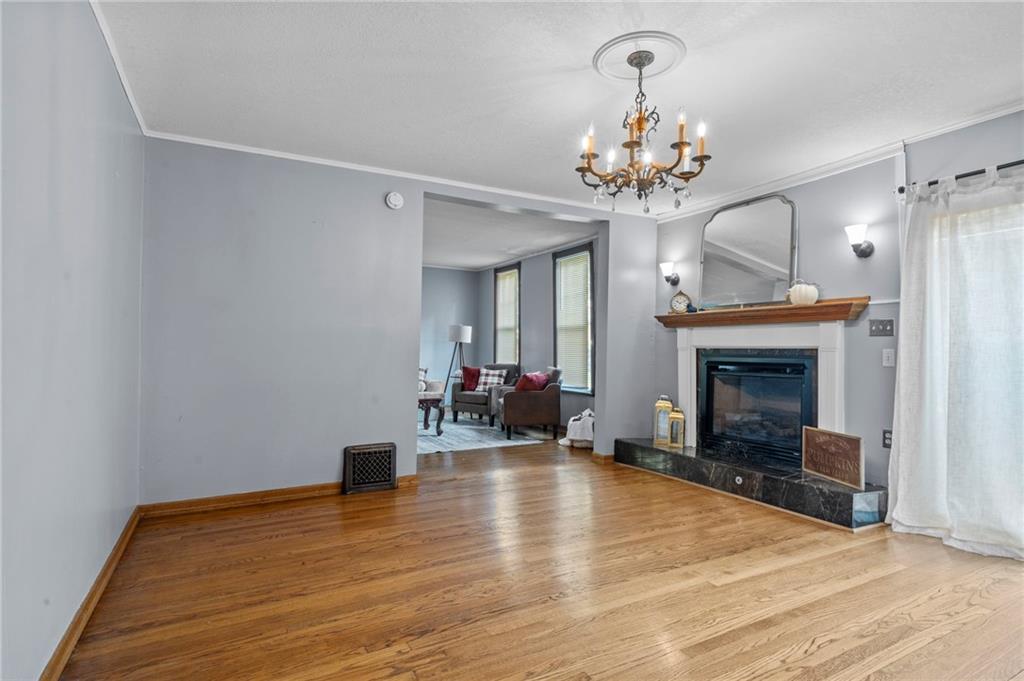 1000 S Broadway Street Property Photo 27