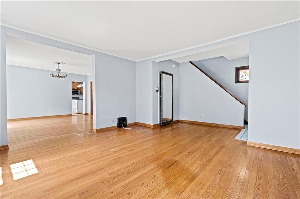 1000 S Broadway Street Property Photo 37