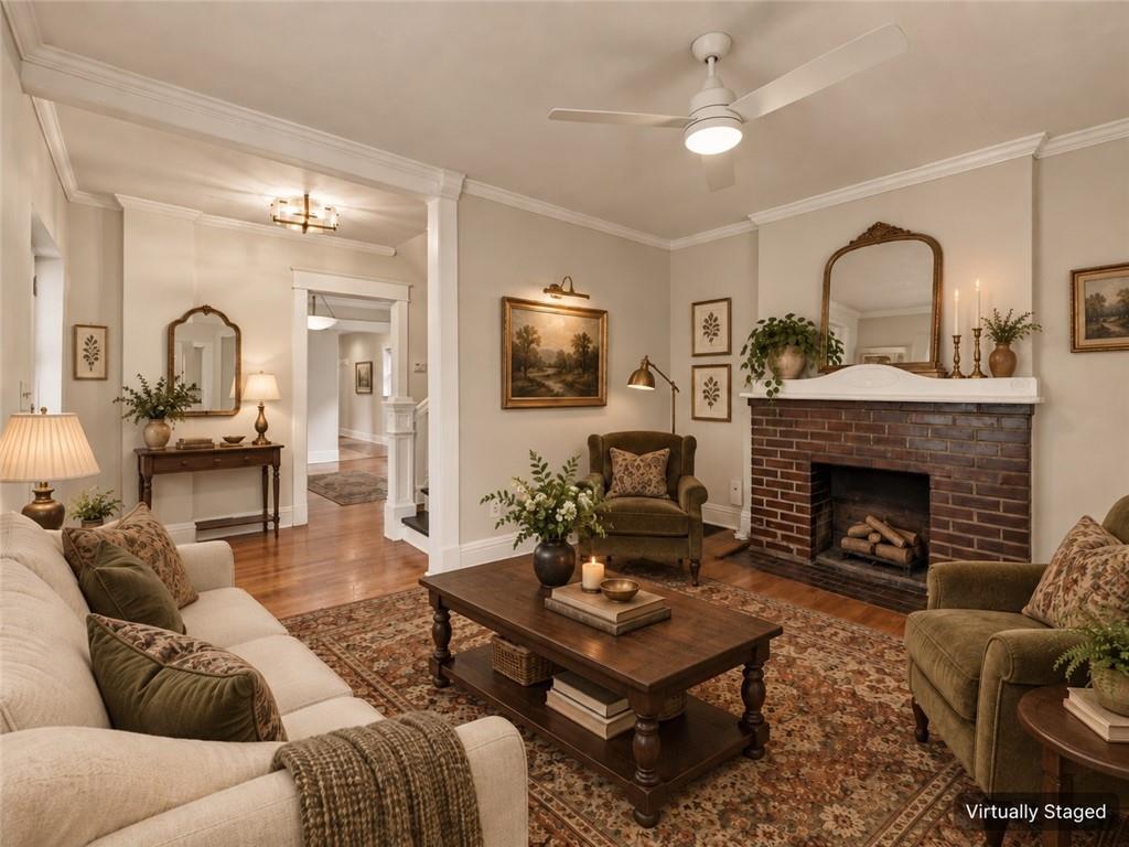 332 N Lawndale Avenue Property Photo 4