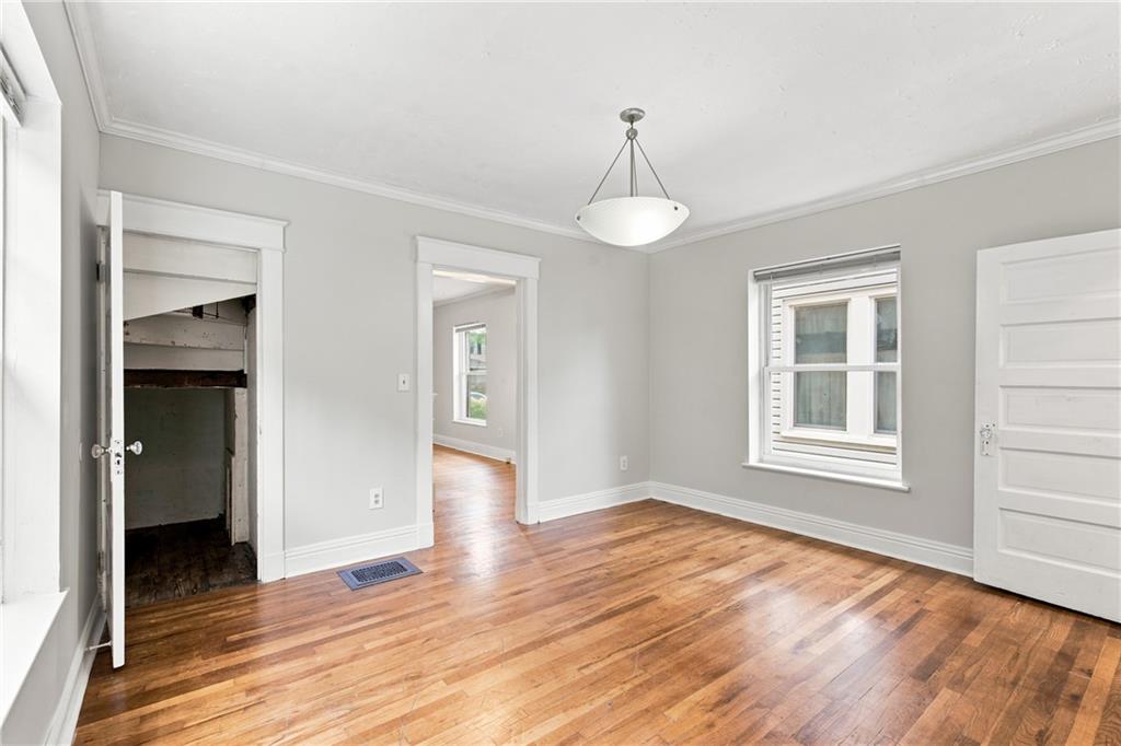 332 N Lawndale Avenue Property Photo 14