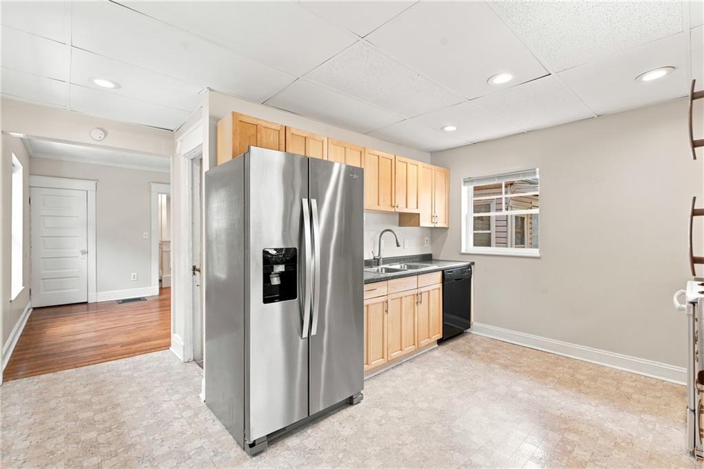 332 N Lawndale Avenue Property Photo 16