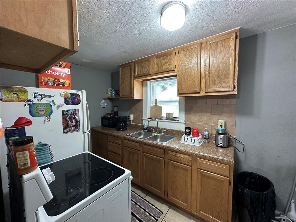 808 S Willis Avenue Property Photo 12