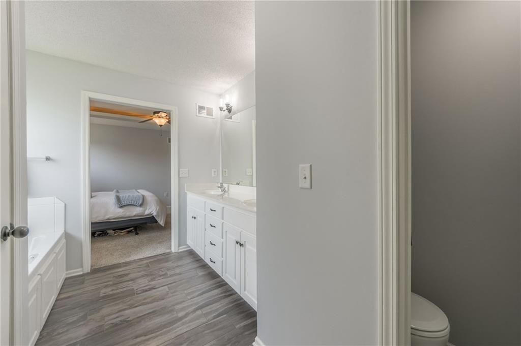 14609 N Derby Road Property Photo 29