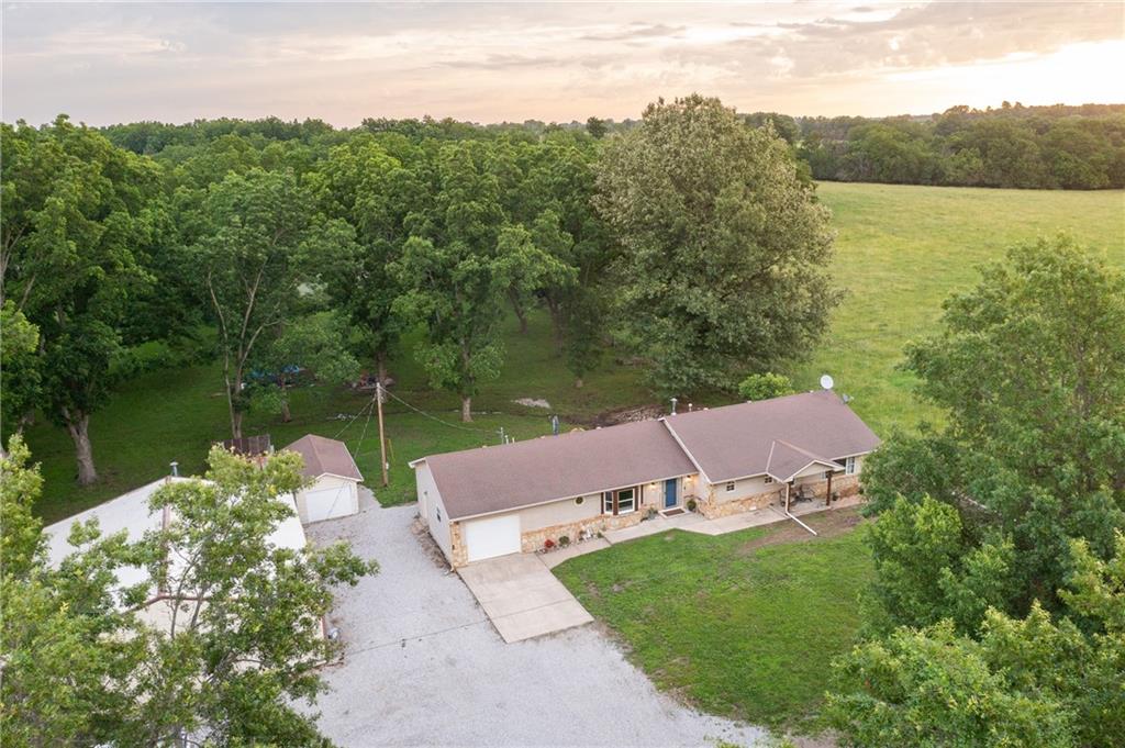 2354 Nw County Rd 1502 (tract 1) Road Property Photo 1
