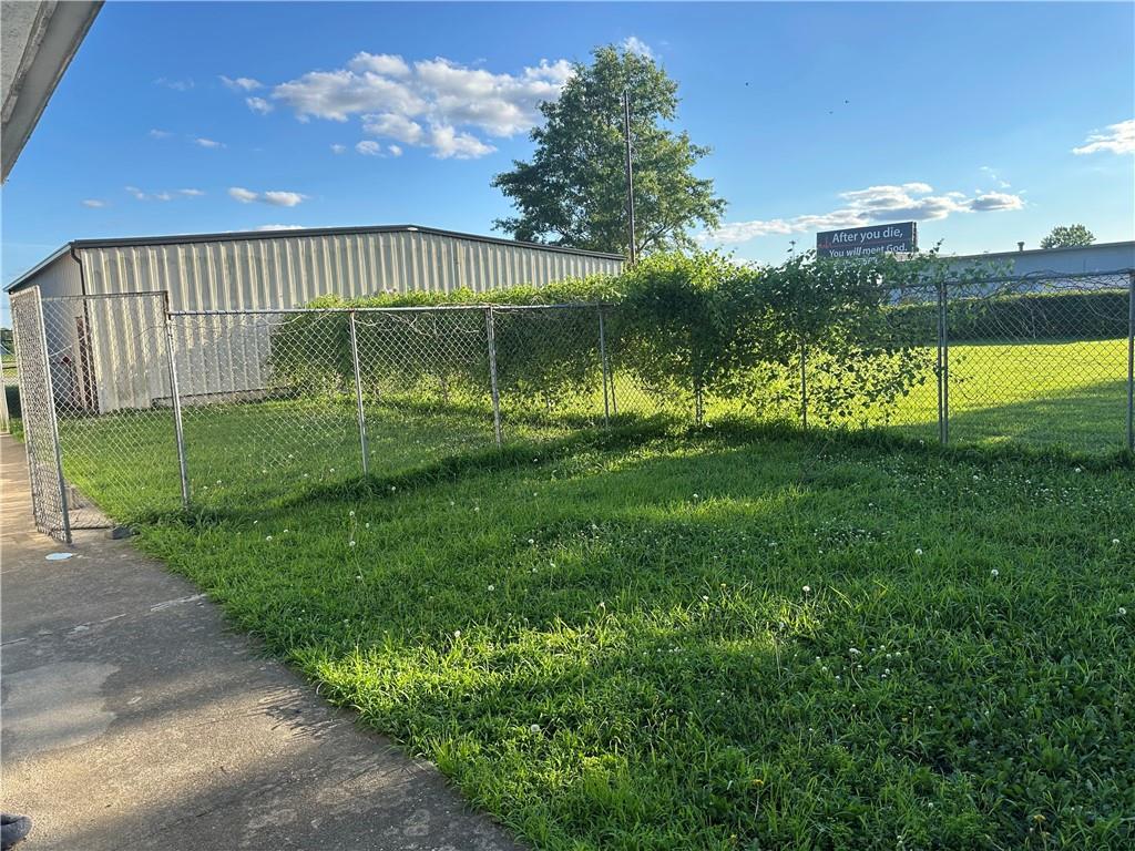 1099 Ne 50 Highway Property Photo 60