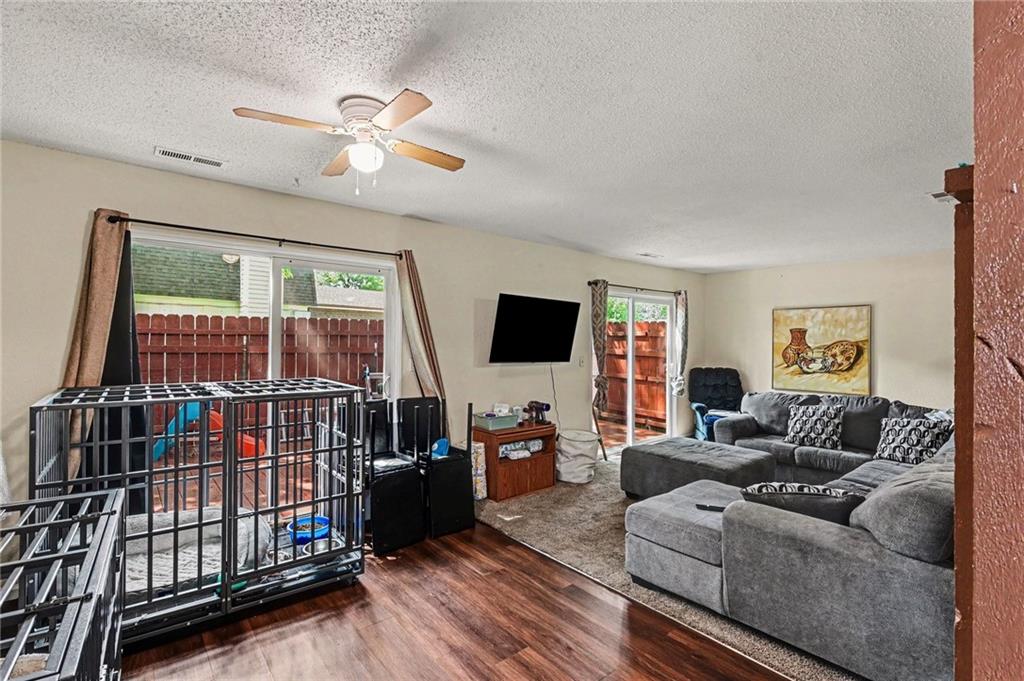 3729 Brush Creek Drive Property Photo 7