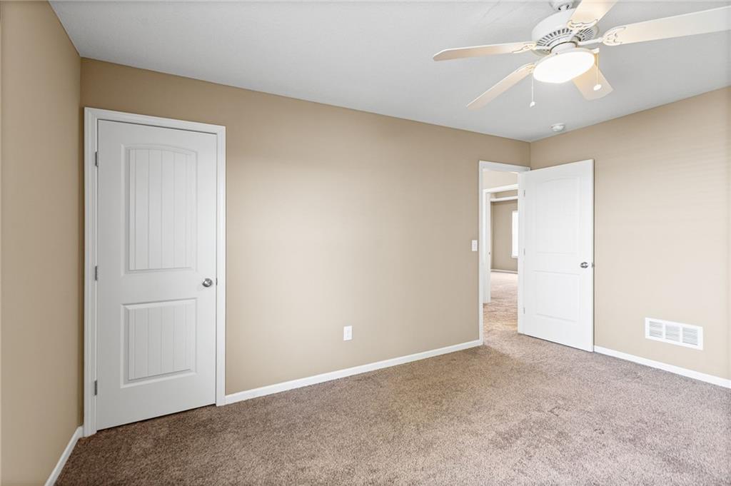 432 E Pawnee Lane Property Photo 20