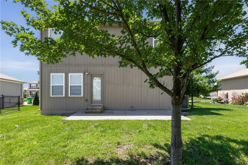 432 E Pawnee Lane Property Photo 28