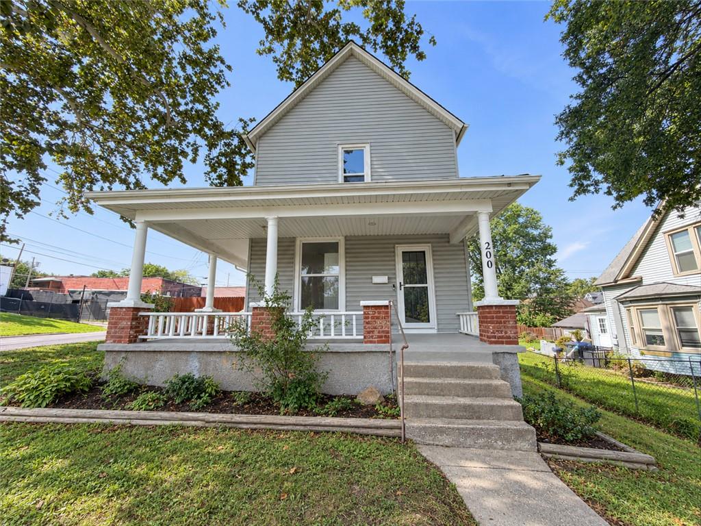 200 N 16th Street Property Photo 2