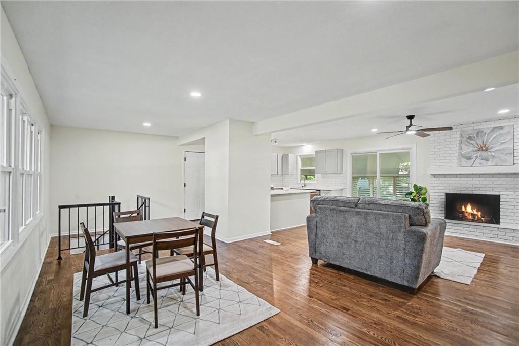 11123 Grand Avenue Property Photo 8
