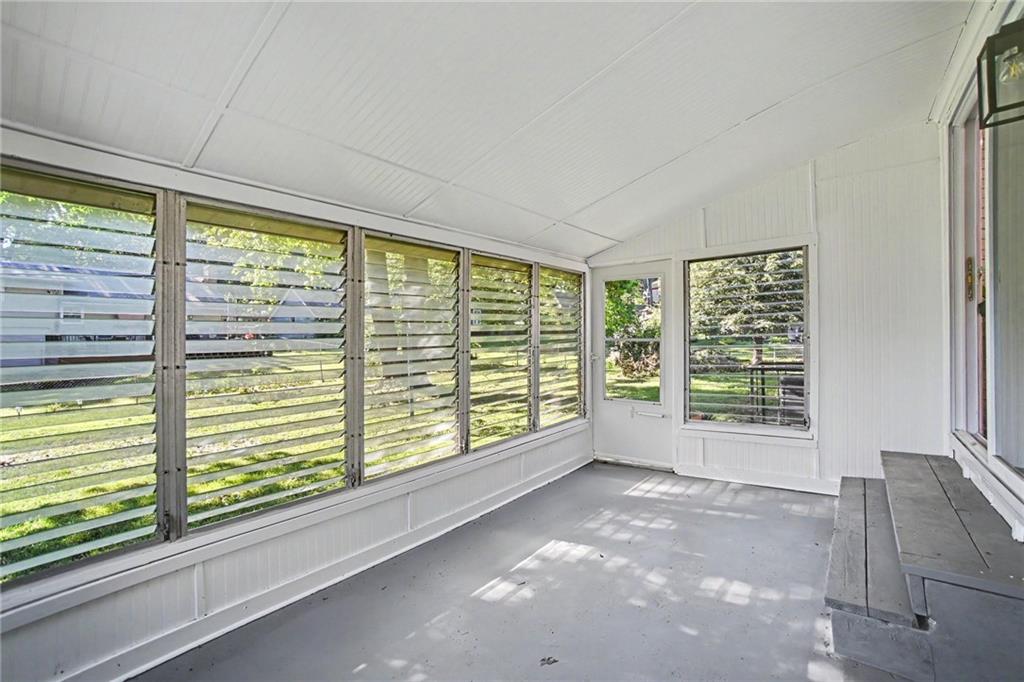 11123 Grand Avenue Property Photo 12