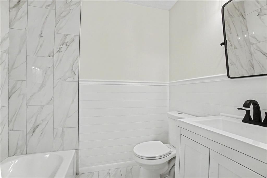 11123 Grand Avenue Property Photo 18