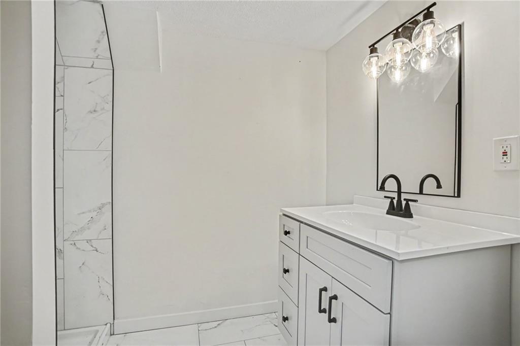 11123 Grand Avenue Property Photo 23