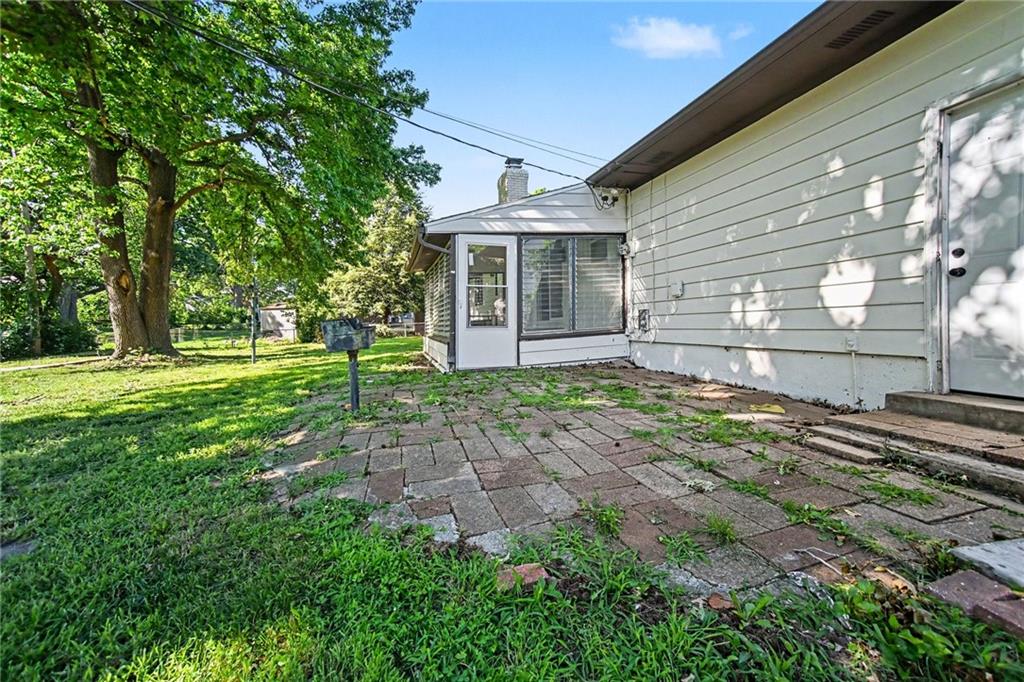 11123 Grand Avenue Property Photo 24