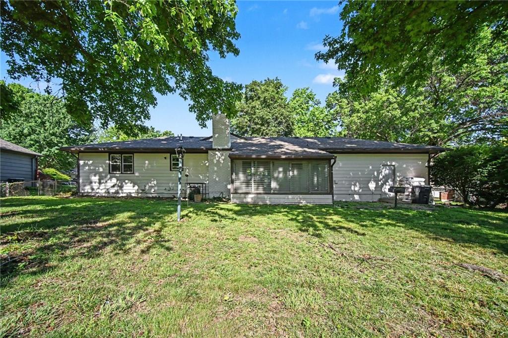 11123 Grand Avenue Property Photo 26