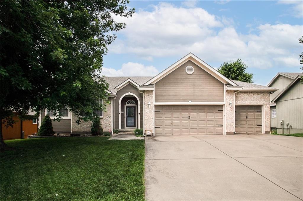406 Briar Lane Property Photo 1