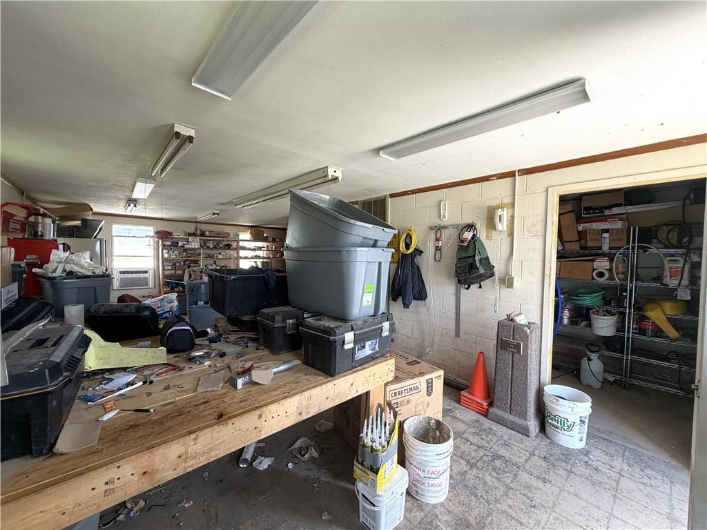 1011 Gilbert Street Property Photo 6